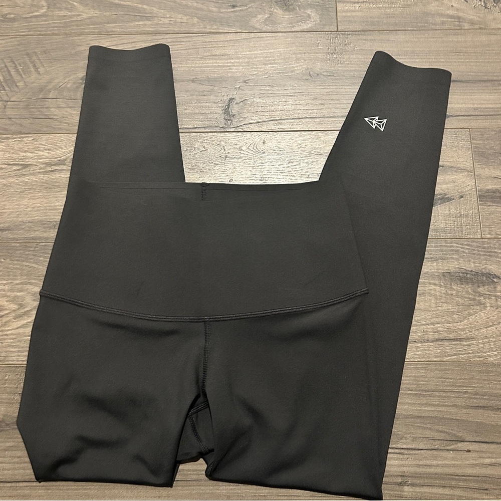 Yvette High Waisted Leggings Women’s Medium NEW